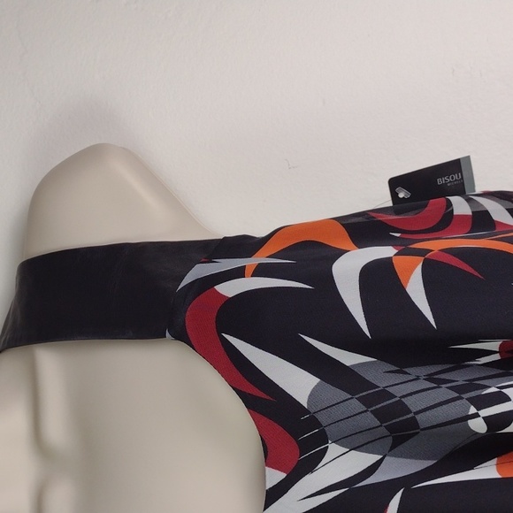 BISOU BISOU Black Very Leather Like Strap Modern Art Graphic Captivating Tank - Picture 5 of 16